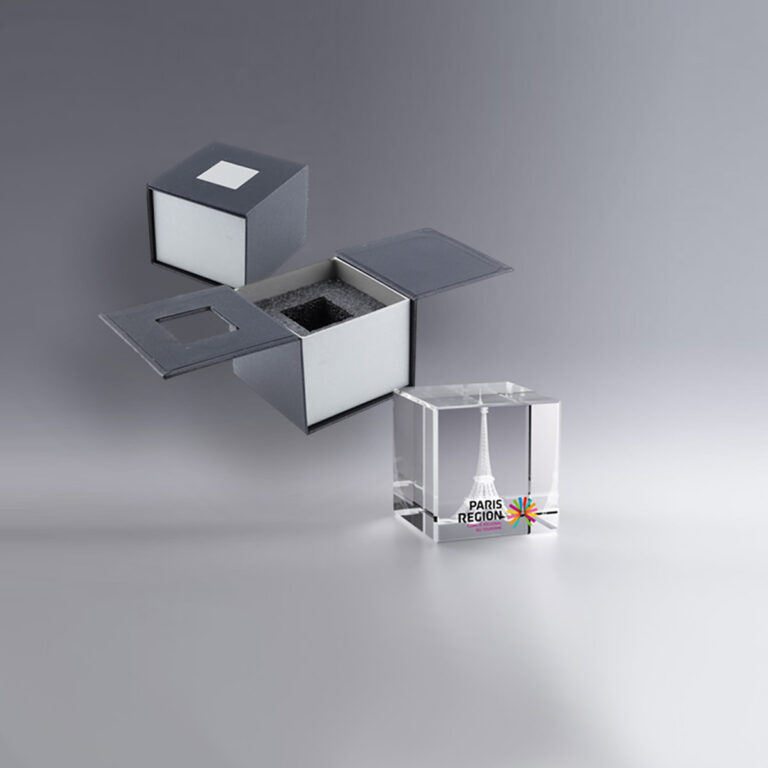 Cube Verre 4, 5 et 6 cm : Un Cadeau d'Entreprise Unique